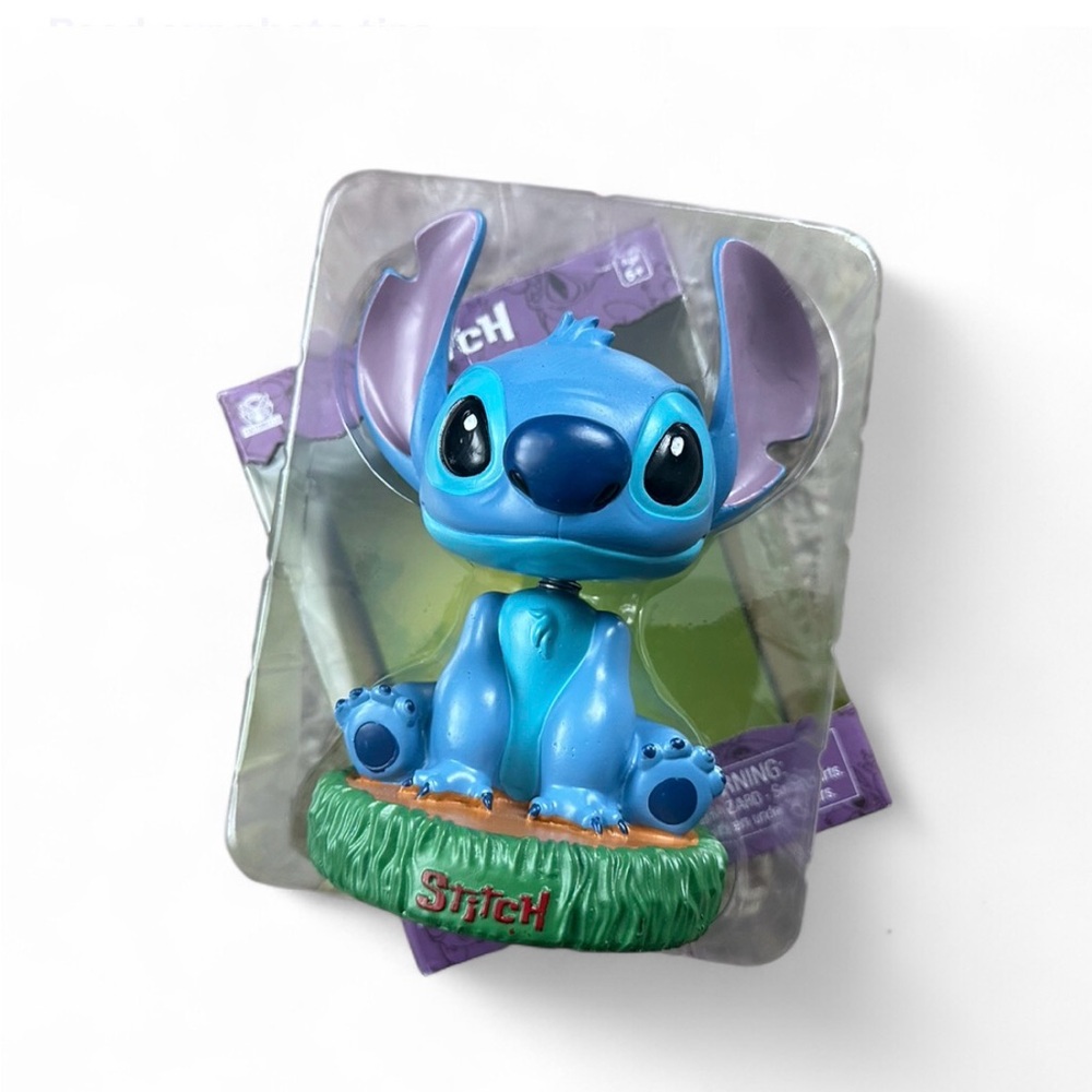 Lilo & Stitch Sitting Stitch Bobblehead,